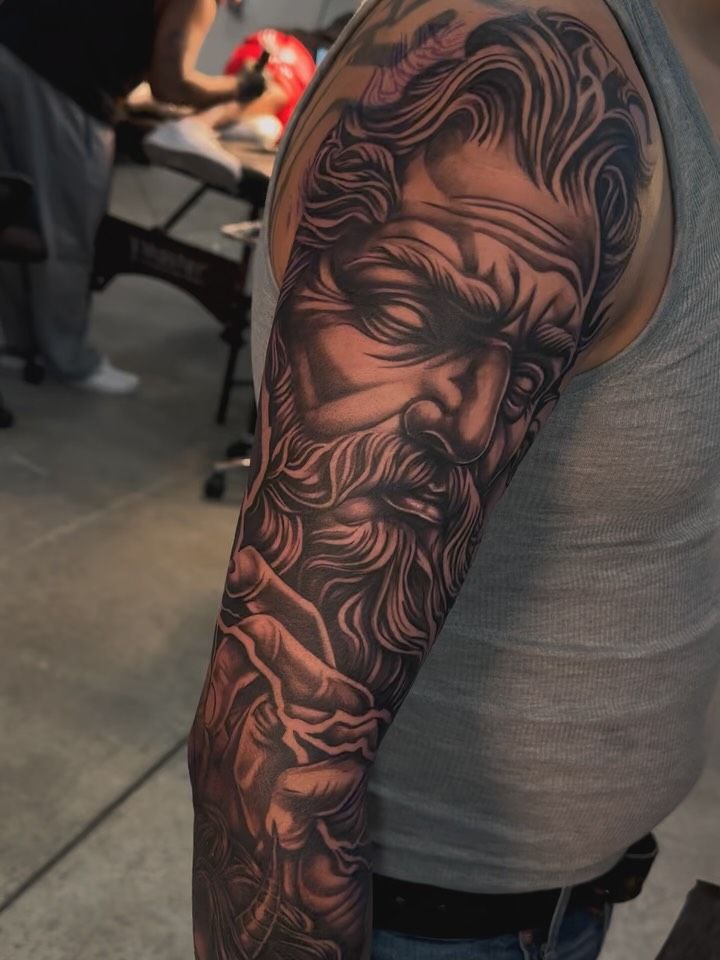 Zeus black & grey full sleeve by Javi Garcia