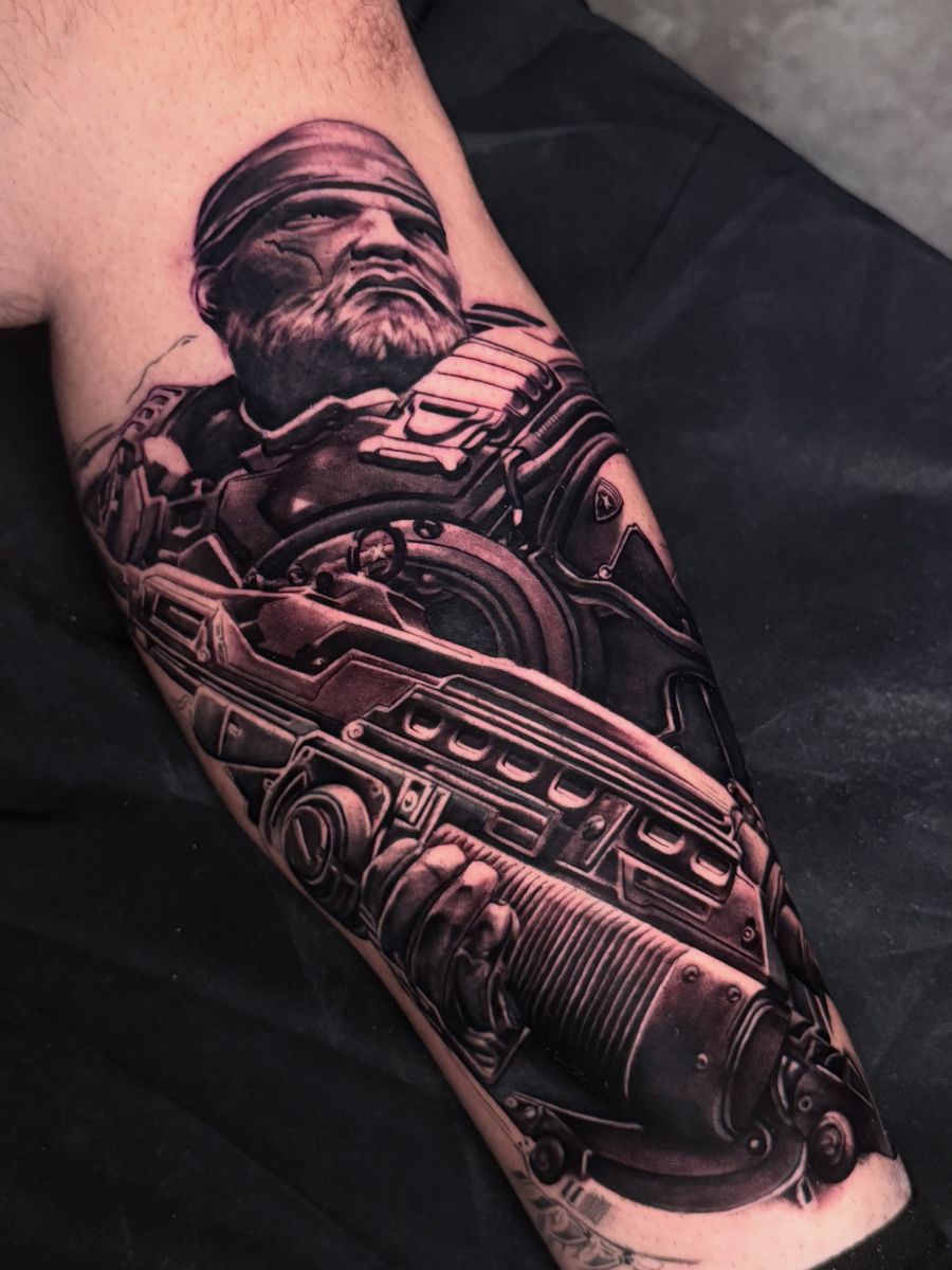 Gears of War black & grey forearm piece by Trejo